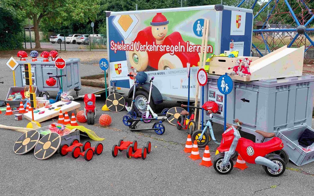 Übergabe des „Roten Ritter Mobil`s“ an die Stadt Erftstadt